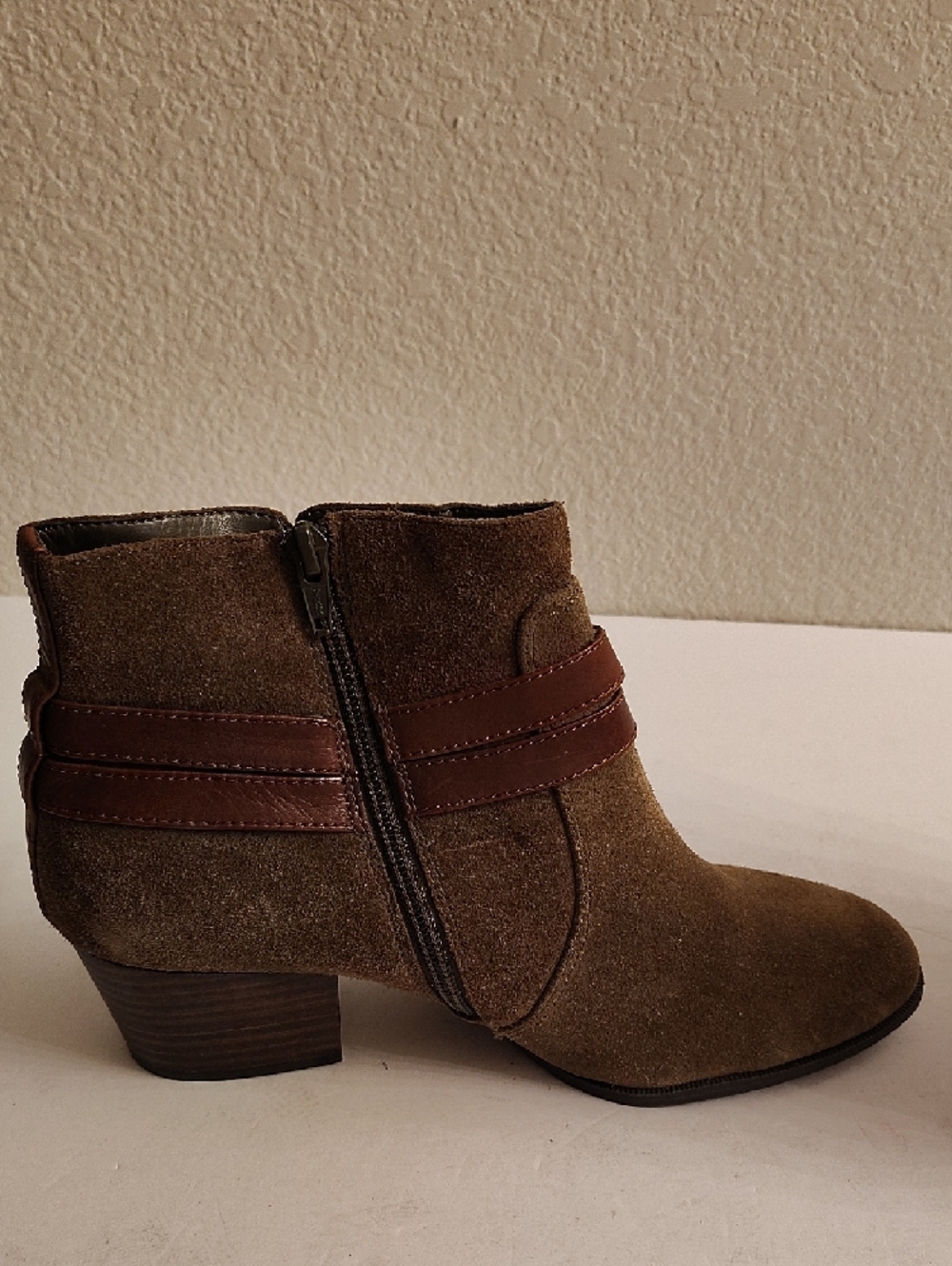 NEW Alex Marie Women's Size 9.5 Leather Upper Suede Ankle Boots BS X - Picture 5 of 10